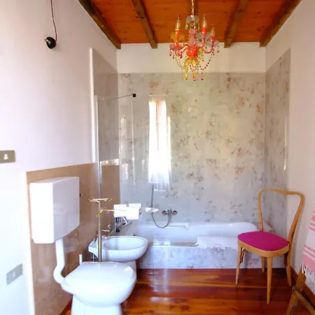 Homestay La Casa Dei Ciclisti *